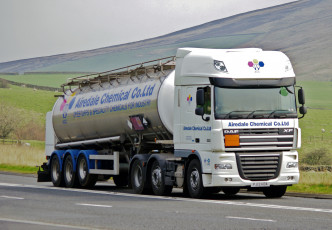 Картинка daf+xf автомобили daf+ выставка улица тяжелый грузовик седельный тягач