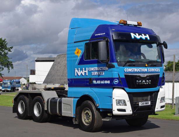 Обои картинки фото man, автомобили, тягач, седельный, грузовик, тяжелый