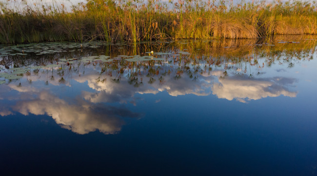 Обои картинки фото природа, реки, озера, отражение, облака, озеро