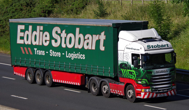 Обои картинки фото scania r440, автомобили, scania , выставка, улица, грузовик, тяжелый, тягач, седельный