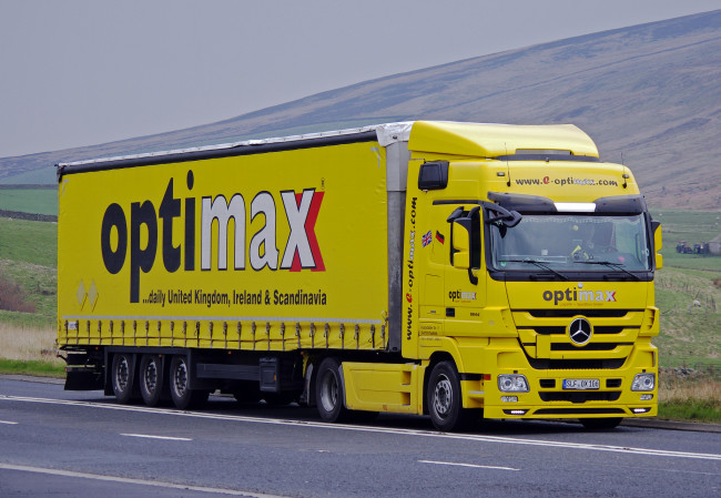 Обои картинки фото mercedes actros 1844, автомобили, mercedes trucks, тяжелый, грузовик, седельный, тягач