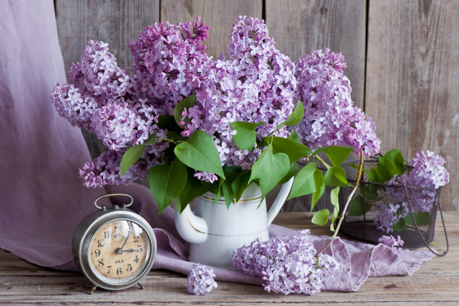 Обои картинки фото цветы, сирень, часы, букет
