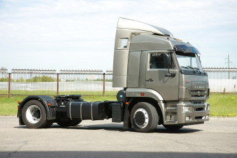 Картинка автомобили камаз kamaz