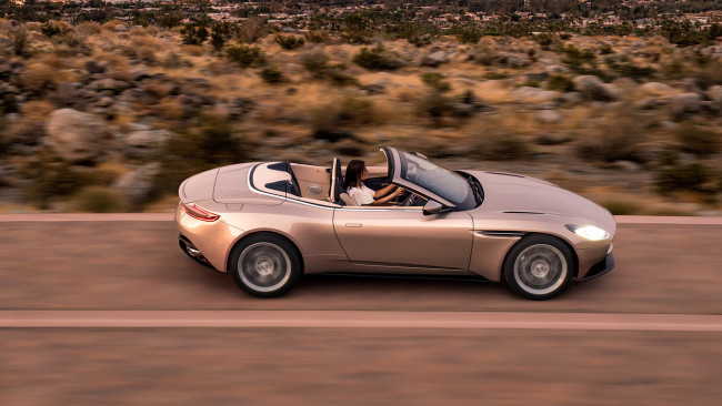 Обои картинки фото aston martin db11 volante 2018, автомобили, aston martin, aston, martin, db11, volante, 2018