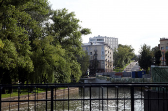 Картинка города минск+ беларусь река набережная