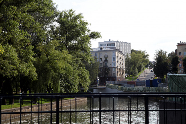 Обои картинки фото города, минск , беларусь, река, набережная