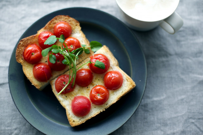 Обои картинки фото еда, бутерброды, гамбургеры, канапе, помидоры, хлеб, черри, томаты