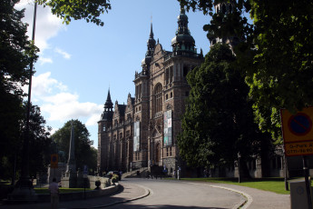 Картинка города католические соборы костелы аббатства парк знак костел