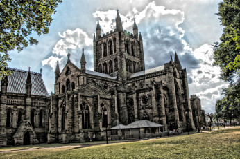 Картинка города католические соборы костелы аббатства шпили готика замок