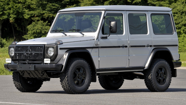 Обои картинки фото mercedes, автомобили, benz, легковые, грузовики, автобусы, двигатели, mercedes-benz, германия, подразделение, daimler, ag