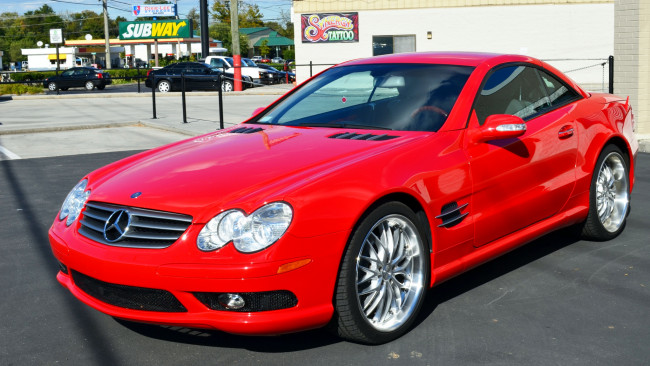 Обои картинки фото mercedes, sl, автомобили, выставки, уличные, фото, германия, подразделение, daimler, ag, двигатели, легковые, грузовики, автобусы, mercedes-benz