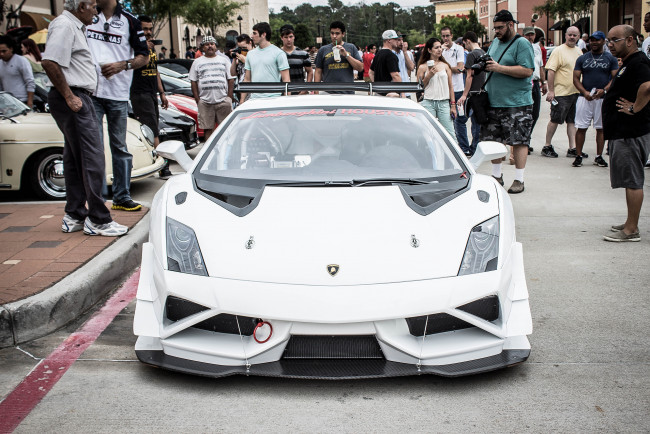 Обои картинки фото автомобили, выставки, уличные, фото, lamborghini