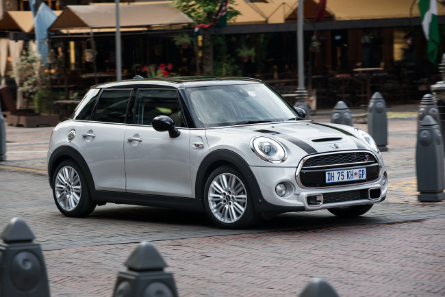 Обои картинки фото автомобили, mini, cooper, s, 5-door, za-spec, f56, 2014г, светлый