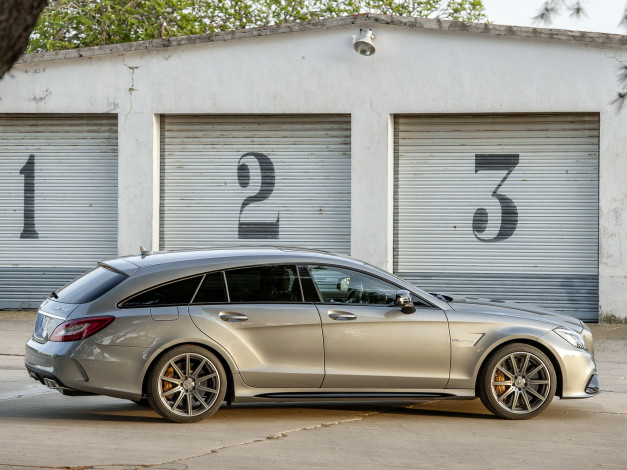 Обои картинки фото автомобили, mercedes-benz, x218, package, sports, 2014г, amg, brake, shooting, cls, 400