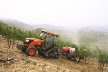 Картинка техника тракторы+на+гусенецах kubota