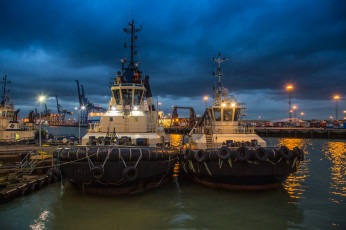 Картинка корабли баркасы+ +буксиры порт