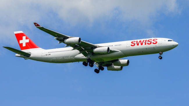 Обои картинки фото a340-313, авиация, пассажирские самолёты, авиалайнер