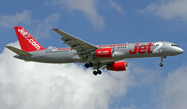 Обои картинки фото авиация, пассажирские самолёты, авиалайнер