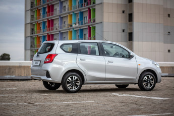 Картинка автомобили -unsort datsun