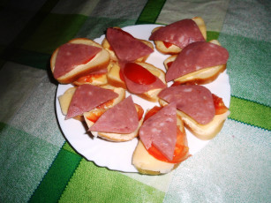 Картинка еда бутерброды +гамбургеры +канапе хлеб колбаса сыр помидоры томаты