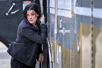 Картинка кино+фильмы blindspot+ сериал куртка ссадины трейлер