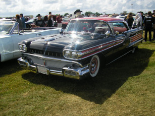 Картинка автомобили oldsmobile