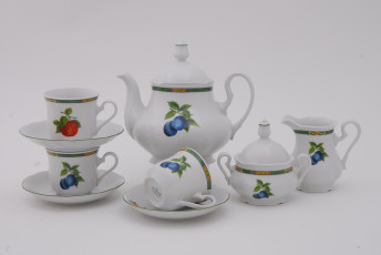 Картинка разное посуда столовые приборы кухонная утварь чайник тарелочки фарфор чашки