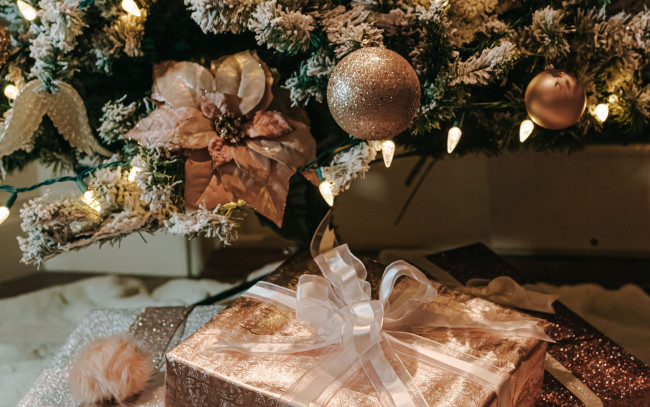 Обои картинки фото праздничные, подарки и коробочки, шарики, подарок, лента, бант