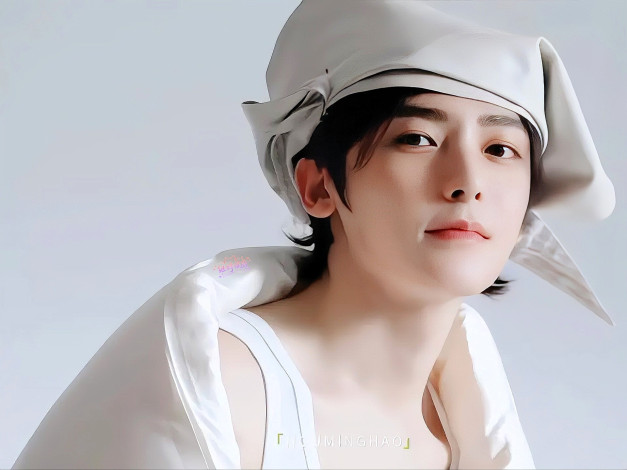 Обои картинки фото мужчины, hou ming hao, актер, лицо, чепчик, майка