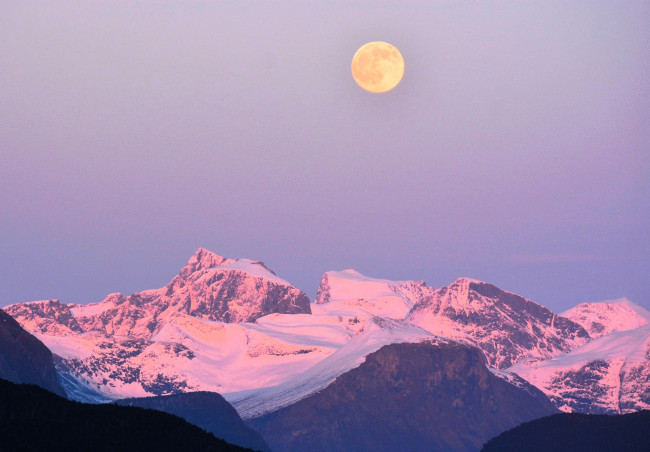 Обои картинки фото природа, горы, снег, луна