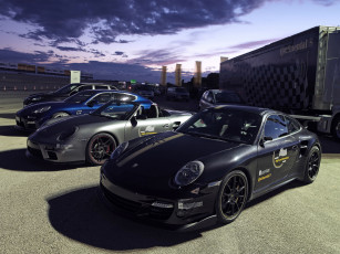 Картинка автомобили выставки уличные фото