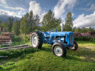 Картинка техника тракторы