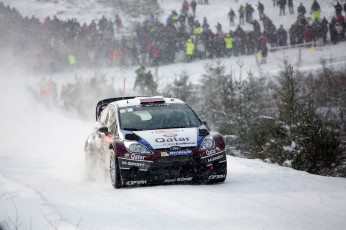 Картинка спорт авторалли cнег ралли монте-карло евгений новиков ford fiesta rally wrc автомобиль дорога гонки фон