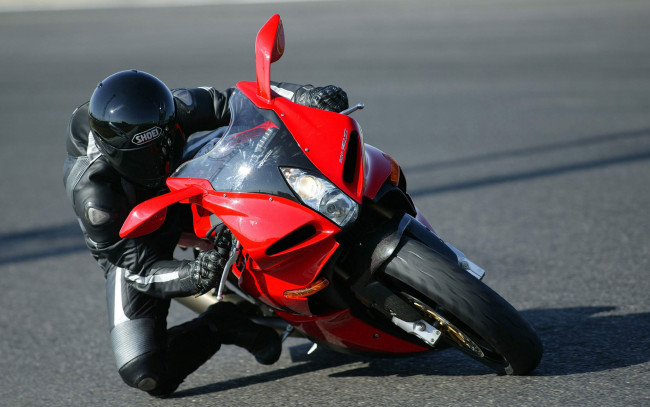 Обои картинки фото спорт, мотоспорт, трек, гонка, tornado, benelli