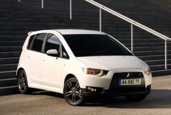 Картинка автомобили mitsubishi colt светлый 5-door ralliart
