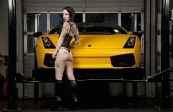 Картинка автомобили -авто+с+девушками автомобиль фон девушка взгляд