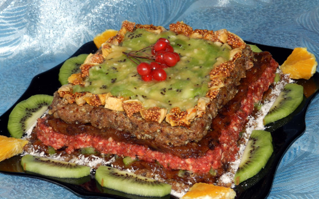 Обои картинки фото еда, пироги, многослойный, киви, апельсин