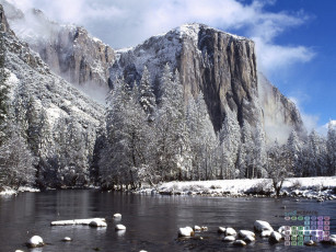 Картинка календари природа снег деревья водоем скала 2018