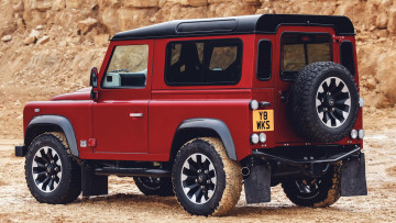 Картинка land+rover+defender+works+v8+ 2018 автомобили land-rover land rover defender works v8 юбилейный дефэндер