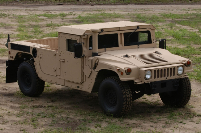 Обои картинки фото hmmwv-m1152, техника, военная техника, джип, внедорожник