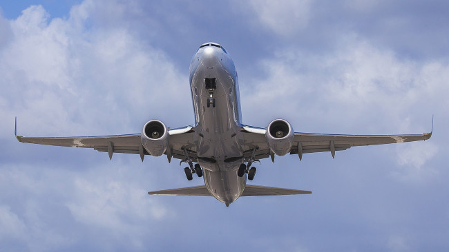 Обои картинки фото авиация, пассажирские самолёты, авиалайнер