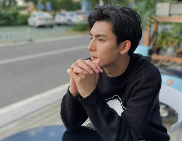 Обои картинки фото 12, 08, 2022, мужчины, wang hao xuan, ван, хао, сюань