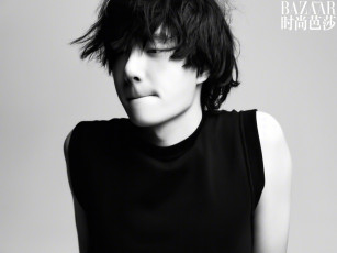 Картинка мужчины wang+yi+bo актер футболка