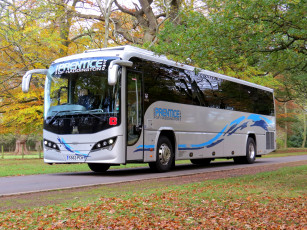 Картинка автомобили автобусы plaxton leopard 2013г