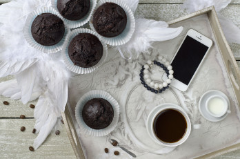 Картинка еда пирожные +кексы +печенье бусы телефон кофе кекс