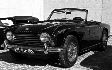 Картинка автомобили выставки+и+уличные+фото черный tr4 triumph