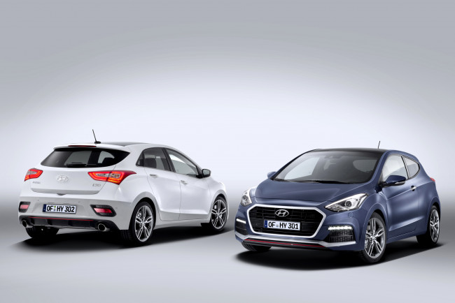 Обои картинки фото 2015 hyundai i30 turbo, автомобили, hyundai, синий, белый