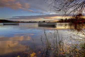 Картинка корабли лодки +шлюпки лес река