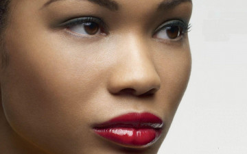 Картинка chanel+iman девушки chanel iman девушка мулатка темнокожая чернокожая красотка брюнетка лицо портрет взгляд макияж