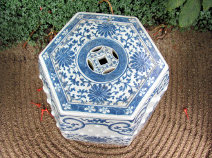 Картинка разное -+другое ваза